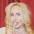Алина из Бишкека, ищу на сайте общение