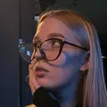 Алена из Москвы, мне 18, познакомлюсь для постоянных отношений