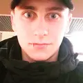 Влад из Чернигова, мне 22, познакомлюсь для регулярного секса