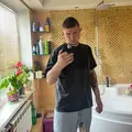 Я Александр, 18, знакомлюсь для приятного времяпровождения в Москве