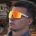 Рома из Салоников, мне 18, познакомлюсь на одну ночь
