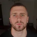Я Даниель, 22, из Вараша, ищу знакомства без обязательств