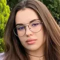 Дарья из Кривого Рога, ищу на сайте постоянные отношения