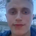 Володмир из Лисичанска, мне 19, познакомлюсь для постоянных отношений