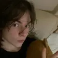 Я Илья, 18, из Бобруйска, ищу знакомства на одну ночь