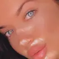 Карина из Киева, ищу на сайте общение