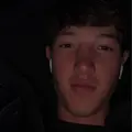 Я Руслан, 20, из Парижа, ищу знакомство для приятного времяпровождения