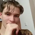 Денис из Першотравенска, мне 24, познакомлюсь для общения