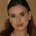 Полина из Ашберна, мне 22, познакомлюсь для постоянных отношений