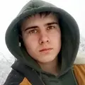 Я Александр, 18, из Москвы, ищу знакомство для приятного времяпровождения