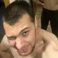 Артём из Лос-анджелеса, мне 20, познакомлюсь для открытые отношения