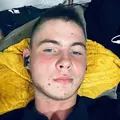 Алексей из Снежного, мне 20, познакомлюсь без обязательств