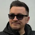 Антон из Киева, мне 42, познакомлюсь для приятного времяпровождения