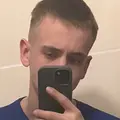 Артём из Минска, мне 18, познакомлюсь на одну ночь