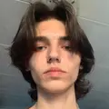 Я Никита, 18, из Днепра, ищу знакомство для приятного времяпровождения
