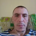 Я Евгений, 27, из Ясиноватой, ищу знакомство для постоянных отношений