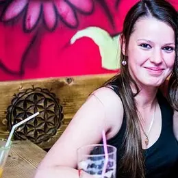 Я Марина, 25, знакомлюсь для виртуального секса в Кирове