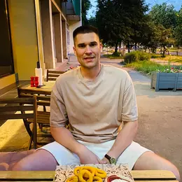 Я Илья, 28, из Жуковского, ищу знакомство для регулярного секса