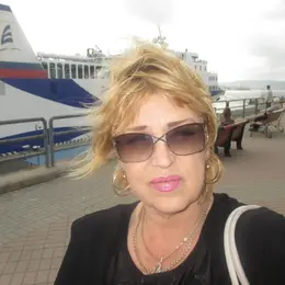 Я Елена, 53, из Владивостока, ищу знакомство для приятного времяпровождения