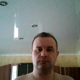 Сергей из Пскова, мне 45, познакомлюсь для приятного времяпровождения