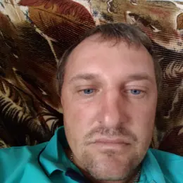 Я Vladimir, 38, из Назарова, ищу знакомство для секса на одну ночь