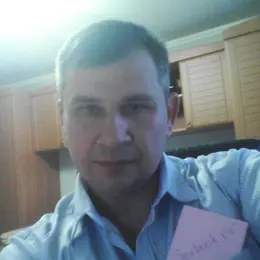 Олег из Лобни, мне 41, познакомлюсь для регулярного секса