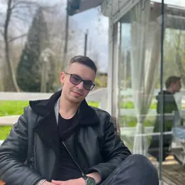 Oleksandr из Луцка, мне 22, познакомлюсь для секса на одну ночь