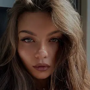 Я Александра, 19, из Гомеля, ищу знакомство для открытые отношения