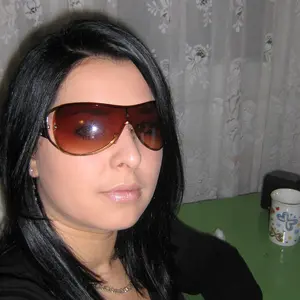 Ульяна из Каменска-Уральского, мне 23, познакомлюсь для виртуального секса