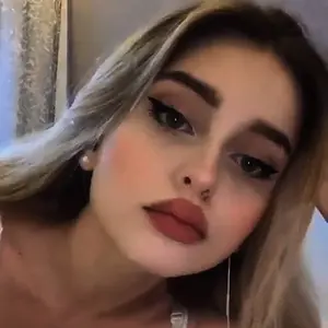 Я Aleksandra, 28, знакомлюсь для общения в Астане