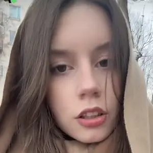 Я Аня, 19, из Могилёва, ищу знакомства без обязательств