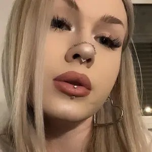 Я Виола, 22, из Киева, ищу знакомство для вирта