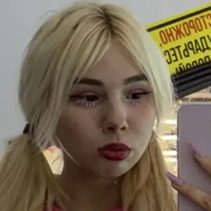 Кристина из Борисова, ищу на сайте приятное времяпровождение