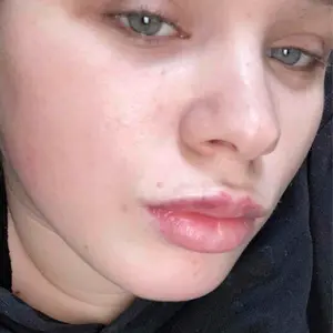 Я Маша, 22, из Мурманска, ищу знакомство для постоянных отношений