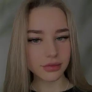 Я Алина, 18, знакомлюсь для общения в Москве