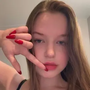 Христя из Киева, мне 18, познакомлюсь для приятного времяпровождения