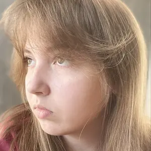 Я Полина, 19, из Амстердама, ищу знакомства на одну ночь