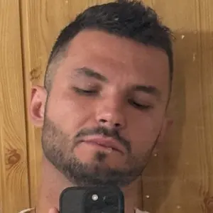 Я Владислав, 30, знакомлюсь для без обязательств в Берлине