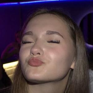 Я Софья, 19, из Вашингтона, ищу знакомство для приятного времяпровождения