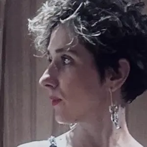 Анабель из Ужгорода, ищу на сайте постоянные отношения