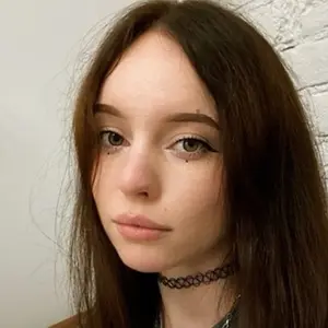 Я Женя, 22, знакомлюсь для без обязательств в Москве