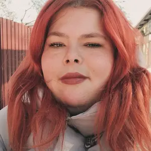 Танюша из Киева, ищу на сайте регулярный секс