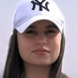 Я Альвина, 23, знакомлюсь без обязательств в Днепре