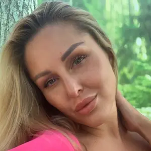 Алиса из Киева, мне 33, познакомлюсь для открытые отношения