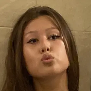 Диана из Франкфурта-на-майне, ищу на сайте дружбу