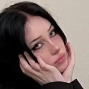 Я Лерочка, 18, знакомлюсь для приятного времяпровождения в Ярославле