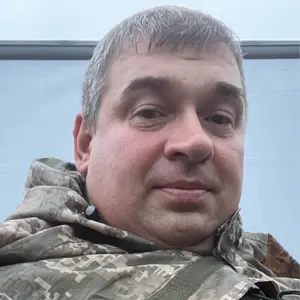 Сергій из Ровно, мне 42, познакомлюсь для открытые отношения