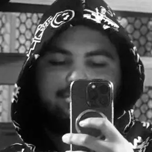 Я Минас, 20, из Армавира, ищу знакомство для общения