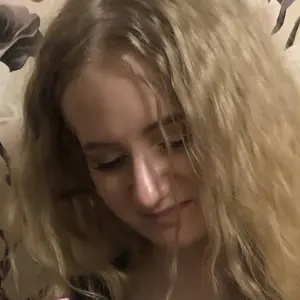 Я Снежка, 20, из Конотопа, ищу знакомства без обязательств