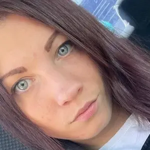 Екатерина из Каменского, мне 25, познакомлюсь на одну ночь